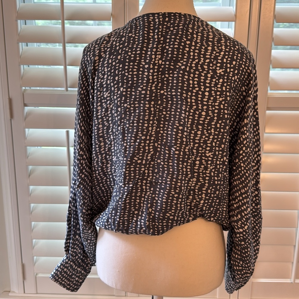 Blue Patterned Blouse - image 6